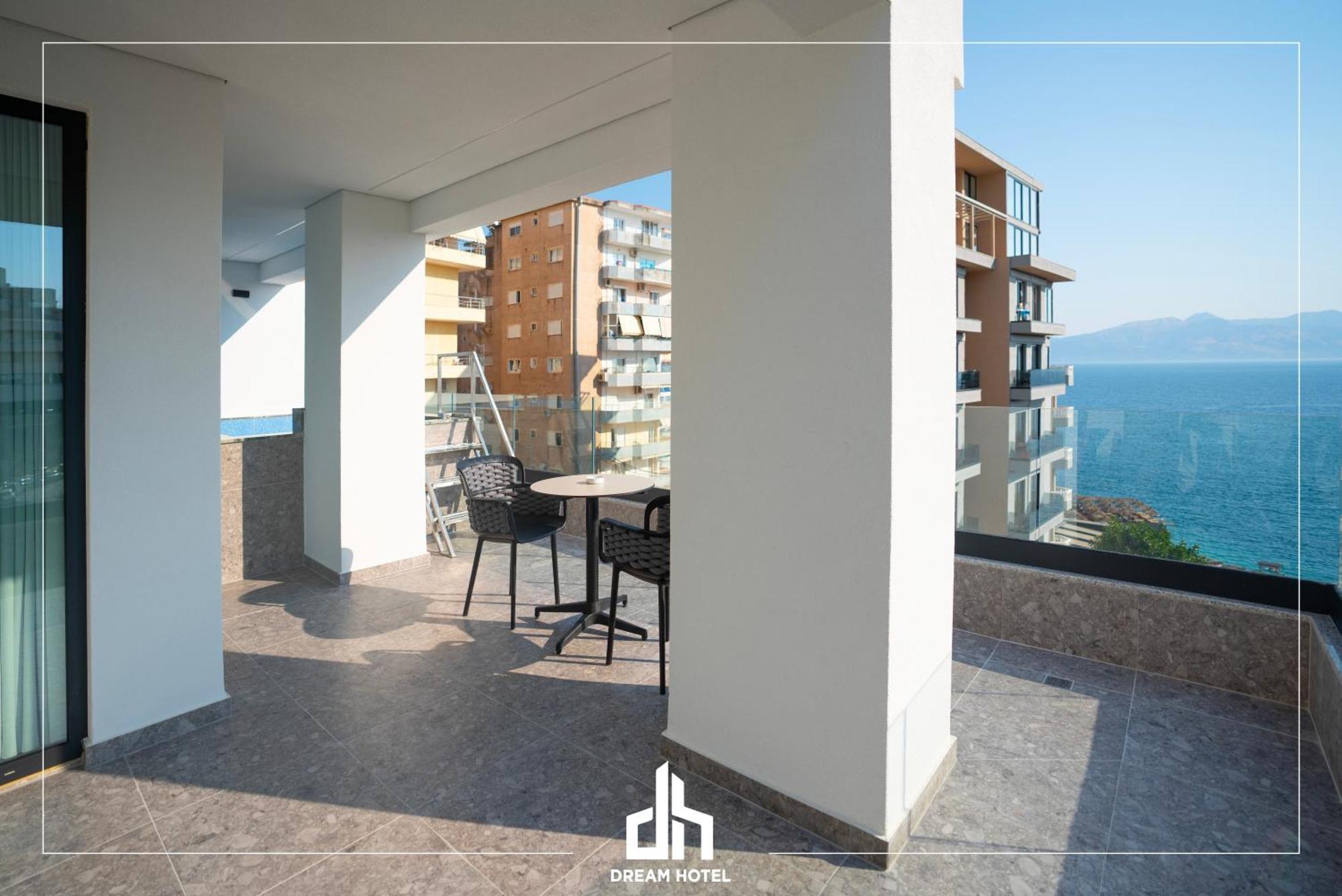 Dream Hotel 4*