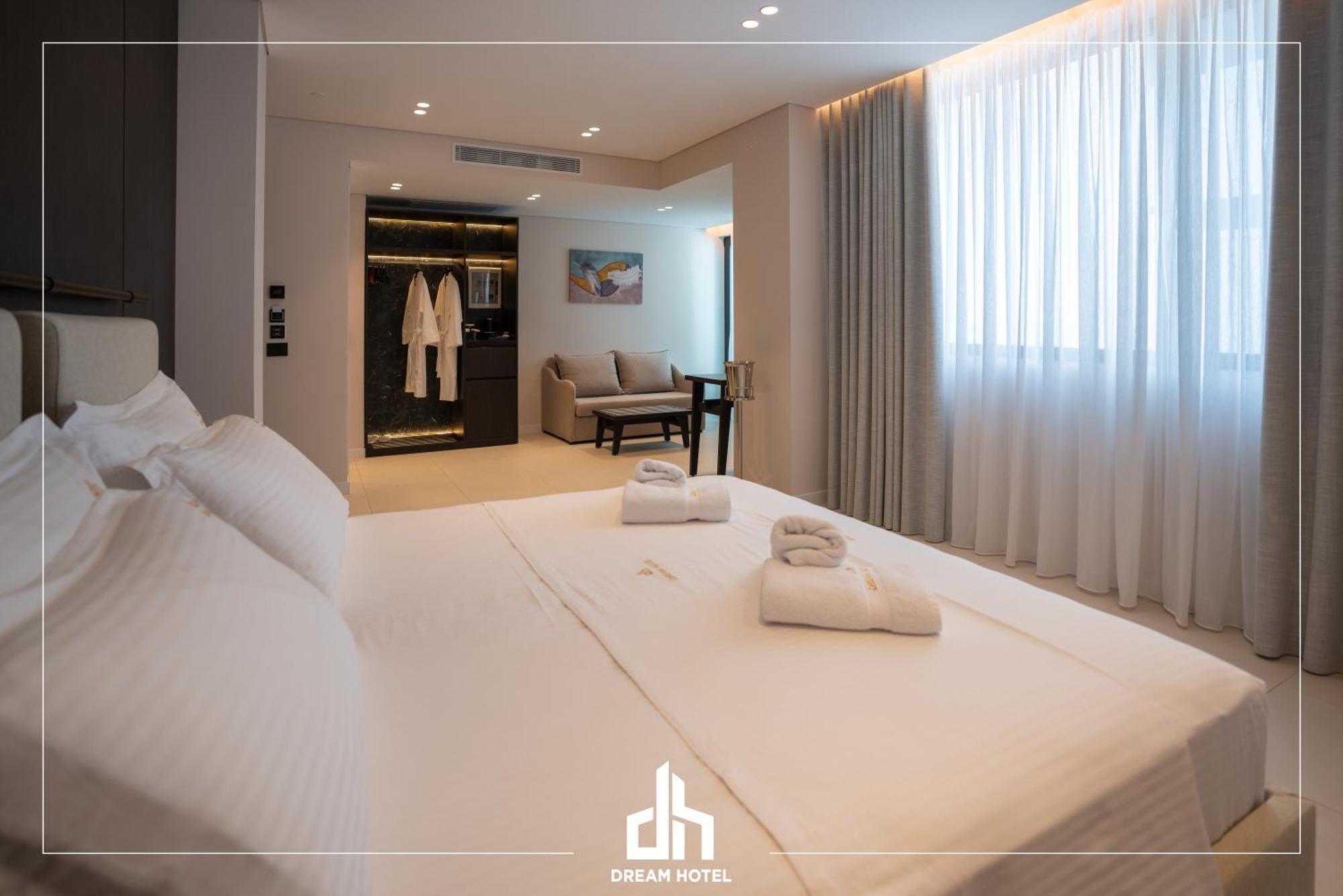 Hotel Dream